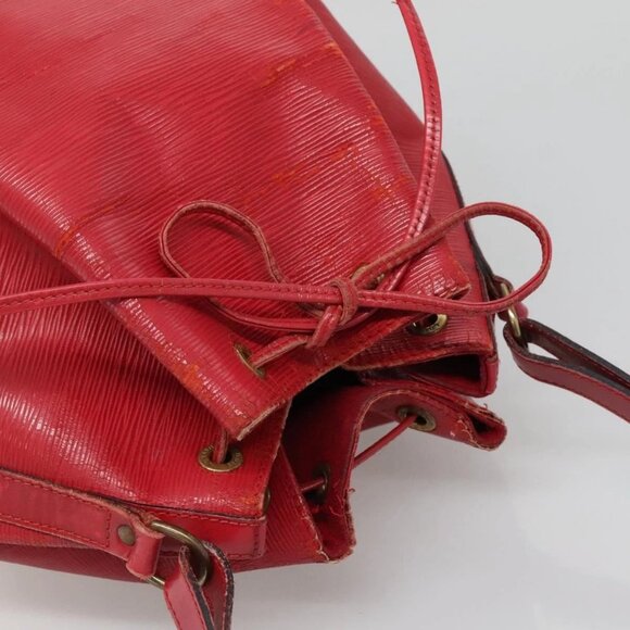 LOUIS VUITTON Epi Petit Noe Shoulder Bag Red M44107 LV Auth 129608 - Picture 7 of 16